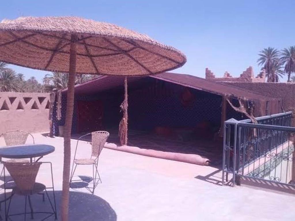 Riad La Maison Du Desert Oulad Driss Екстериор снимка